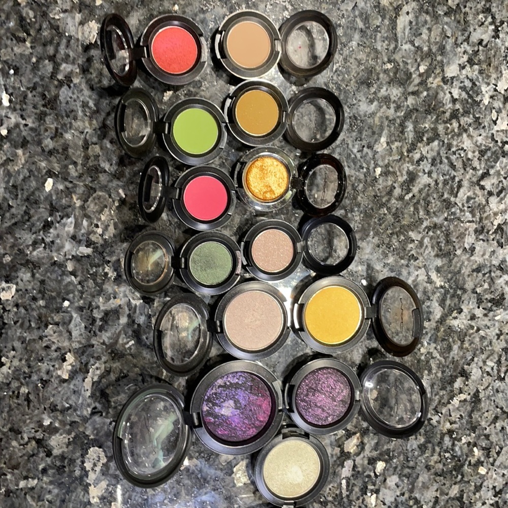 MAC EYESHADOW HAUL! 13 shadows
